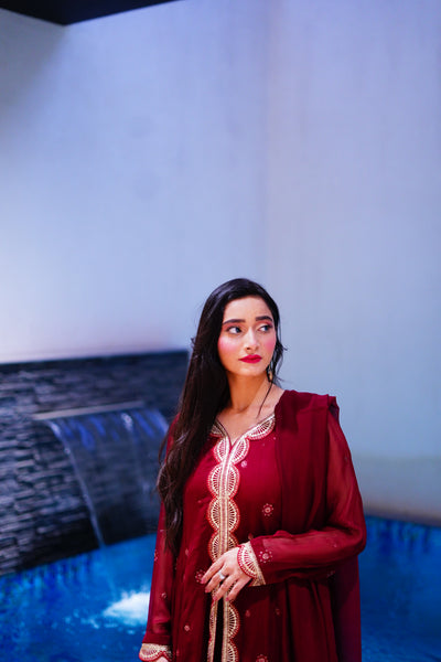 Red long open shirt